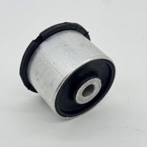 7L0407182G 7L0407182F  7L0407182D Bushing Lengan Kontrol Mesin 95534124260 95534124261 95534124262 - Product Image 4