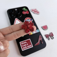 Épinglette en émail souple personnalisable, stock usine 2026 |   Autocollant de téléphone personnalisé gravé sur mesure sur le thème de Londres/Bagdad et de l'arabe
