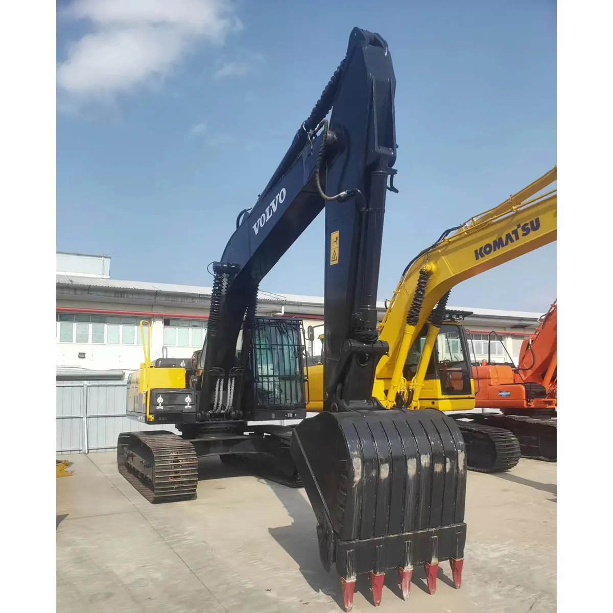 World renowned brand quality assurance vovo21 ton second-hand excavator EC210BLC There are other brands as well