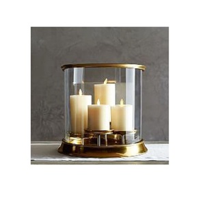 Bougeoir Hurricane en laiton décoratif pour la maison avec votive en verre pour décor de centres de table - Product Image 1