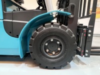 Chariot élévateur électrique 3,5T avec batterie au lithium, chariot élévateur électrique avec hauteur de levage de 4,5 m et mât à 3 sections