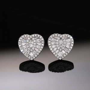 Orecchini a perno a forma di cuore per donna, accessori per l'orecchio semplici da indossare tutti i giorni - Product Image 5