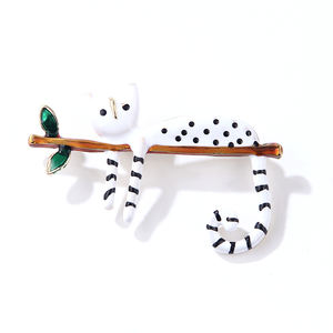 Broches y pines de solapa de metal esmaltado plateado ecológicos personalizados con logotipo personalizado - Accesorios de moda promocionales - Product Image 1