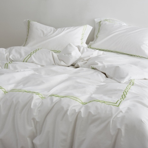 Compra de funda de edredón con patrón torcido bordado con fundas de almohada Juego de sábanas de estilo Hotel Premium Juego de cama de algodón 100% de lujo - Product Image 1