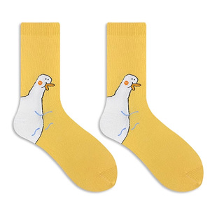 WOWEI Chaussettes fantaisie originales en forme d'animaux, cadeau, chaussettes 3D de dessin animé pour femmes, chaussettes amusantes à griffes, motif de canard blanc, chaussettes à motif marée - Product Image 5