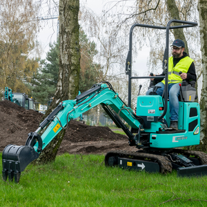 Produits les plus vendus : Mini-excavatrice sur chenilles chinoise Swe10fed de 1 tonne avec godet de 0,02 m³ et pièces de rechange - Product Image 4