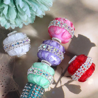 Perles en vrac en résine sculptée en forme de citrouille, avec bande de strass brillants et trou droit, fournitures DIY pour stylos, porte-clés, chaînes de téléphone et de sac