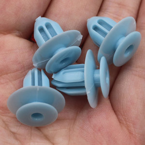 Car Body Panel <b>Clips</b> D267 13mm 8.8mm PA66 For Camry Door Side Skirts <b>Bumper</b> Repair Replacement - Product Image 2