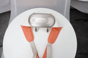 Masseur électrique pour le cou à chaud, vente chaude 2025, avec chaleur apaisante, massage intelligent, marteau de massage, silicone, ABS - Product Image 3