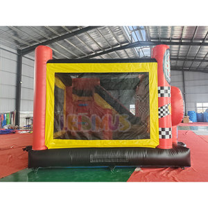 Château gonflable commercial en PVC rouge Lightning McQueen avec toboggan, voitures de course, et parcours d'obstacles amusant - Product Image 4