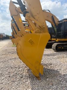 Excavatrice sur chenilles CAT 320GC économique en carburant, unité optimisée pour la puissance de 20 tonnes, idéale pour le terrassement et le nivellement des chaussées routières - Product Image 3