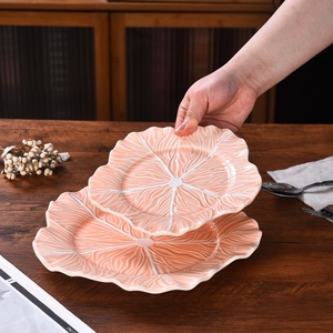 Vente directe usine Lelyi : Service de table en céramique rose créatif motif chou, avec décor sous glaçure et relief de veines de feuille, pour le thé de l'après-midi - Product Image 1