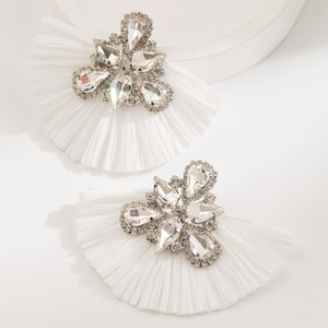 Pendientes Colgantes de Rafia con Racimo de Diamantes de Imitación Brillantes, Pendientes Grandes y Atrevidos de Estilo Bohemio para Mujer, Joyería para Vacaciones de Verano en la Playa - Product Image 4