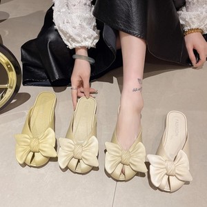 Pantuflas de gamuza suave de alta gama, aptas para uso en interiores y exteriores, pantuflas de invierno para mujer, cómodas y afelpadas, con función antideslizante. - Product Image 1