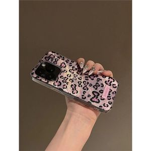 <span class=keywords><strong>Coque</strong></span> de téléphone IMD de luxe avec nœud papillon et imprimé léopard pour <span class=keywords><strong>iPhone</strong></span> 17 16 Pro Max 15 14 13 12 11, avec breloque en strass - Product Image 3
