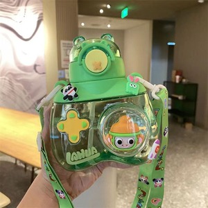 2024 <span class=keywords><strong>XO</strong></span> ours sangle Portable étudiant bouilloire résistant aux hautes températures verre tasse à eau avec paille nouvelle conception de dessin animé pour les enfants - Product Image 3