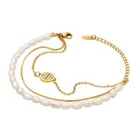 Bracelet en acier inoxydable RFJEWEL avec perles d'eau douce, chaîne serpent superposée plaquée or avec porte-bonheur, bijoux durables pour un usage quotidien