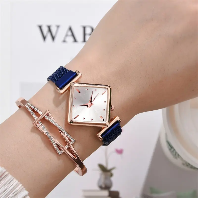 New Bracelet Style Quartz Watch Women's Wholesale Fashion Women's Watch Bracelet Combination Sets