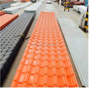 La plupart des panneaux solaires flottants en tuiles métalliques noires et grises avec revêtement en pierre, type Metro Shingles Classic Tile - Product Image 1