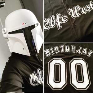 Uniforme deportivo de poliéster transpirable con camisetas de béisbol naranja negro personalizado con botón de personalización estilo Hip Hop - Product Image 3