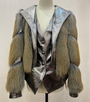 Veste Courte de Luxe pour Femme en Fourrure de Raton Laveur, Col en V, Épaisse et Moelleuse, Grande Taille Personnalisée, en Fourrure Véritable avec Empiècements en Cuir Véritable
