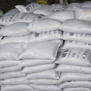Sulfato de aluminio 18% Sulfato de aluminio de alta pureza Sulfato de aluminio Escamas blancas, Granular, Tratamiento de agua en polvo - Product Image 1