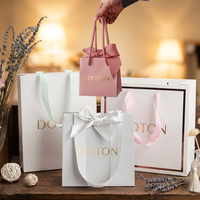 Boîte pliante personnalisée avec insert en papier de soie, emballage de luxe en gros pour robe de soirée de marque