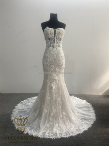 QUEENSGOWN Abito da Sposa Delicato <span class=keywords><strong>con</strong></span> Fiori 3D in Pizzo, Scollatura a V Sexy <span class=keywords><strong>con</strong></span> Perline, Corpetto Illusione, Stile Sirena - Product Image 2