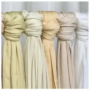 Nouveaux arrivages malaisien tudong velours doux lisse satin soie châle drapes foulard turc hijabs écharpes