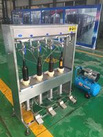 Monobloc de remplissage et de bouchage de bière semi-automatique |   Machine de mise en bouteille pour microbrasserie à contre-pression
