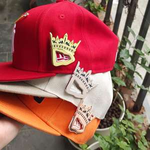 Gorra Vintage Trading Centenary Golf Broche Pins lindos Insignias suaves Sombrero personalizado Pin esmaltado - Product Image 1