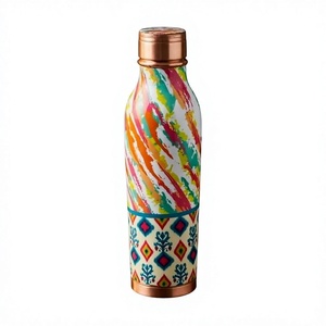 Botella de Agua Metálica con Diseño Bohemio y Tapa de Cobre, Portátil para Viajes - Product Image 1
