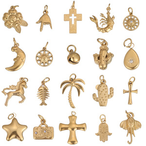Talismani Spirituali del Deserto Occidentale |   Ciondolo Charm in Acciaio Inossidabile Placcato Oro 18K PVD per Creazione di Gioielli |   Impermeabile e resistente - Product Image 1