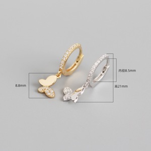 <span class=keywords><strong>Boucles</strong></span> <span class=keywords><strong>d</strong></span>'<span class=keywords><strong>oreilles</strong></span> tendance 2024 en <span class=keywords><strong>argent</strong></span> sterling 925, ensemble de <span class=keywords><strong>boucles</strong></span> <span class=keywords><strong>d</strong></span>'<span class=keywords><strong>oreilles</strong></span> <span class=keywords><strong>papillon</strong></span> asymétriques, <span class=keywords><strong>boucles</strong></span> <span class=keywords><strong>d</strong></span>'<span class=keywords><strong>oreilles</strong></span> créoles plaquées or avec diamants de luxe pour femmes - Product Image 4