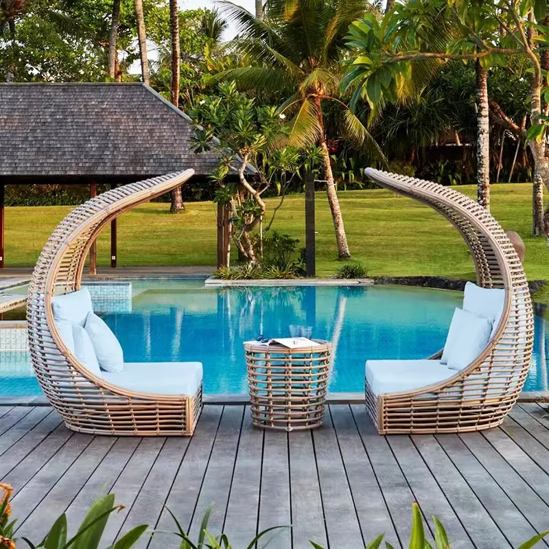 Daybed Patio Rattan Outdoor Furniture Garden Wicker Sun Bed PE Rattan Poolside Daybed Hotel Beach Sofa Bed