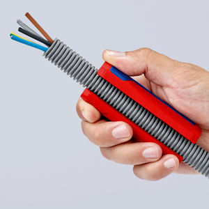 KNIPEX 90 22 01 SB เครื่องตัดท่อทวิสต์คัทสำหรับท่อลูกฟูก 100 มม. - Product Image 4
