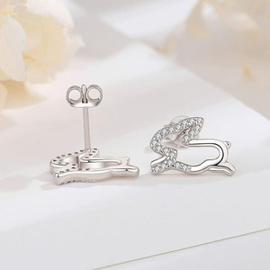 Orecchini a Perno a Forma di Coniglio, Design Minimalista Cavo con Zirconi Scintillanti, Gioielli Moda Donna per Uso Quotidiano, Idea Regalo - Product Image 6