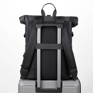 Sac à dos pour homme en nylon, à enroulement, imperméable, 20-35L, style minimaliste, toutes saisons - Product Image 2