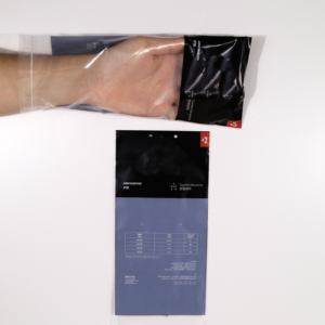 Custom Logo piatto poli PE plastica sotto armatura busta borsa con cerniera autosigillante per abbigliamento e imballaggio di scarpe - Product Image 4