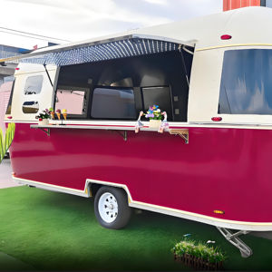 PataconBowl colombien : Coque croustillante de banane verte doublement frite, garnie de bœuf déchiqueté, haricots noirs, avocat et crème Hogao - Product Image 1