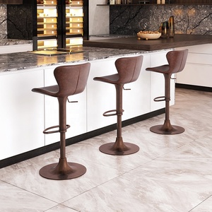 [En stock] <span class=keywords><strong>Chaise</strong></span> <span class=keywords><strong>de</strong></span> <span class=keywords><strong>bar</strong></span> en cuir <span class=keywords><strong>de</strong></span> vachette huilé et ciré, style luxe léger, usage commercial, hauteur réglable, pivotante, personnalisable, base en métal - Product Image 3