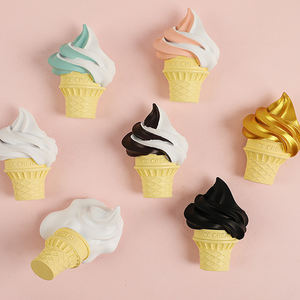 Imán de <span class=keywords><strong>nevera</strong></span> de helado personalizado creativo 3D forma de helado imán de <span class=keywords><strong>nevera</strong></span> de comida de resina <span class=keywords><strong>comprar</strong></span> - Product Image 1