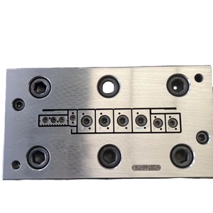 قالب بثق أبواب WPC عالي الجودة ومقاوم للماء من EKO، صناعة صينية مباشرة من المصنع - Product Image 1