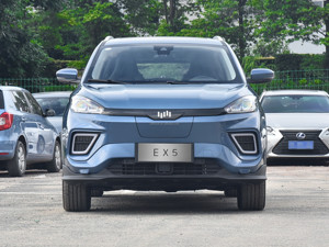 Nuevo vehículo eléctrico 2019-2022 usado Weltmeister EX5 divertido techo solar que se puede abrir sistema inglés tablero WM EX5 para exportación - Product Image 2