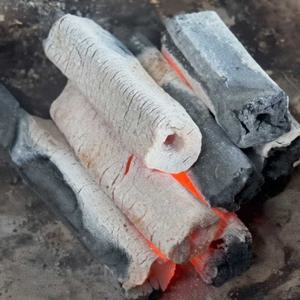 Carbón de Briquetas Cuadradas en Caja de 15 kg a Precio Competitivo para Shisha/Hookah - Product Image 1
