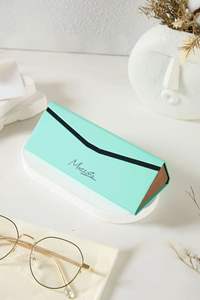 Estojo de Óculos Triangular Personalizável com Logo, Caixa de Embalagem em Couro PU para Óculos de Sol Masculinos/Femininos - Product Image 6