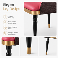 Chaise de salle à manger à dossier haut rouge rosé avec accoudoirs, assise rembourrée spacieuse, finition dorée, chaise de luxe bicolore pour hôtel et maison