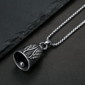 Yunnique – collier avec pendentif en forme d'ailes d'ange en acier inoxydable, bijoux à la mode unisexes - Product Image 3