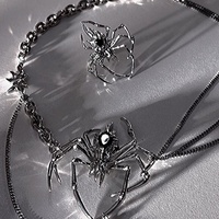 Colliers créatifs style punk rock, colliers à pampilles araignée hyperboliques, colliers ras-du-cou coréens à chaînes d'insectes pour femmes, bijoux de fête