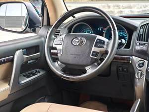 Oferta de Exportación: Toyota <span class=keywords><strong>Land</strong></span> <span class=keywords><strong>Cruiser</strong></span> 4.0L V8 VXR Automático, Volante a la Izquierda, Asientos de Cuero, Navegación, Bajo Kilometraje - Product Image 4